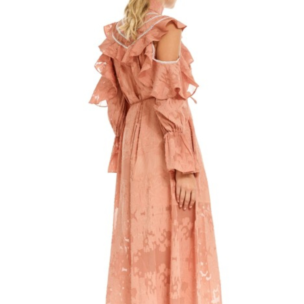 Elliatt Peach Midi Dress - Picture 2 of 8
